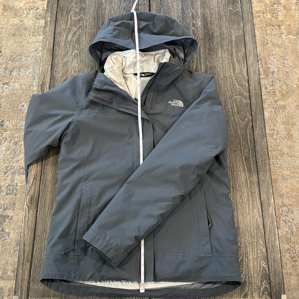 Grey and white north face ski jacket 3 in 1 size medium
